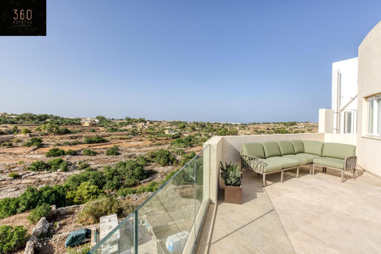 Luxury Beautiful Penthouse With Amazing Views & Ac By 360 Estates Apartment Marsaxlokk Bagian luar foto